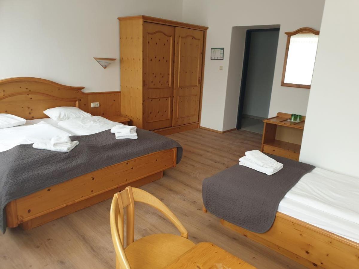 Hotel Neuhof à Neuhofen an der Ybbs Extérieur photo